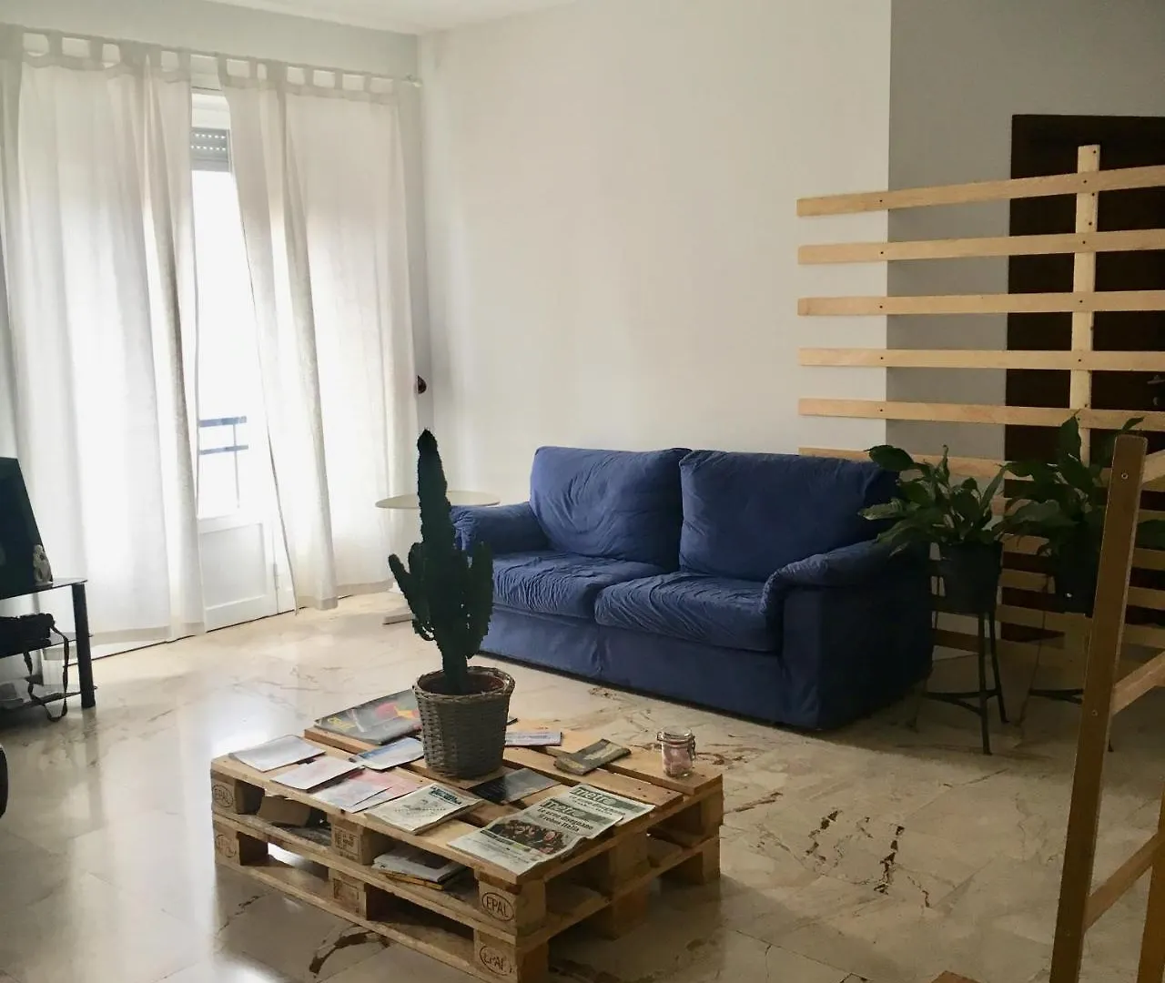 Lotus B&B Milan Italy