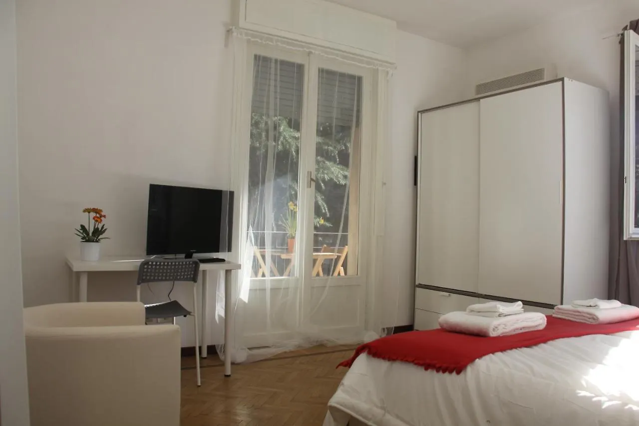 לינה וארוחת בוקר מילאנו Lotus B&B