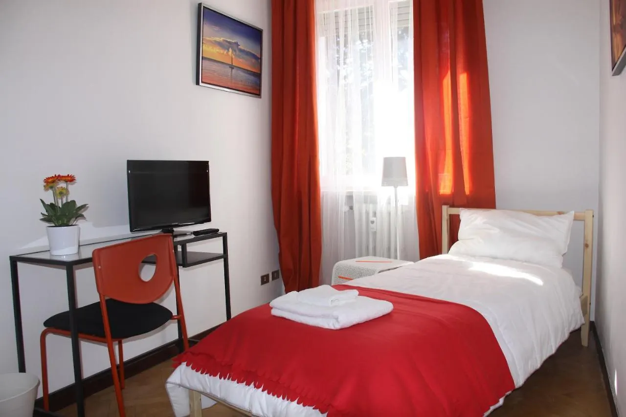 ***** לינה וארוחת בוקר מילאנו Lotus B&B איטליה